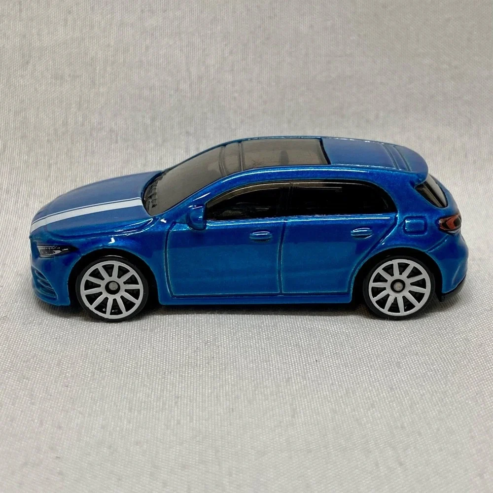 Hot Wheels 2019 Mercedes Benz A-Class HW Hatchbacks Blue 1:64 Die-cast Loose Car